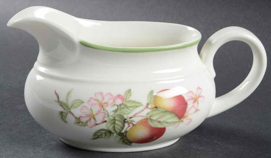Ashberry Gravy Boat by Royal Doulton-1