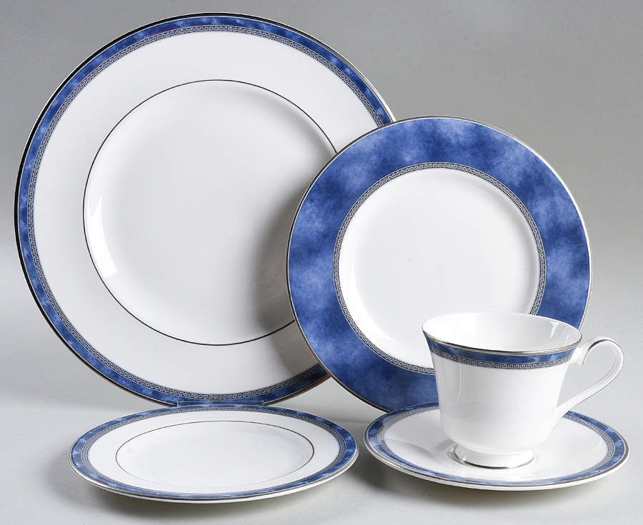 Atlanta 5 Piece Place Setting by Royal Doulton-1