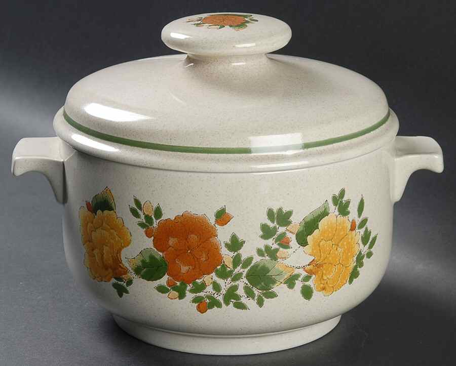 Autumn Morn 2.5 Qt Round Covered Casserole by Royal Doulton-1