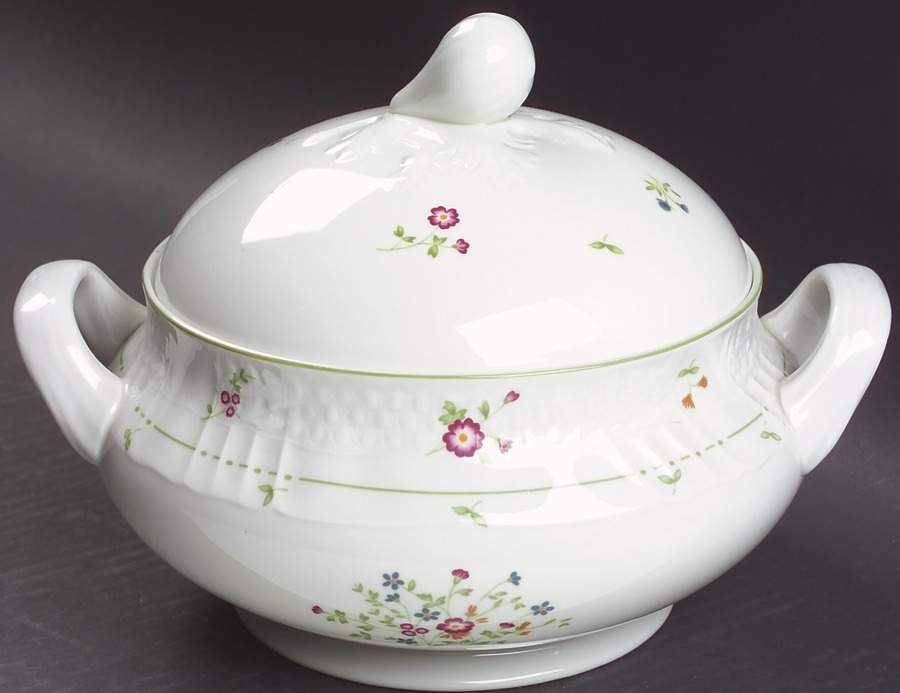 Avignon Round Covered Vegetable by Royal Doulton-1