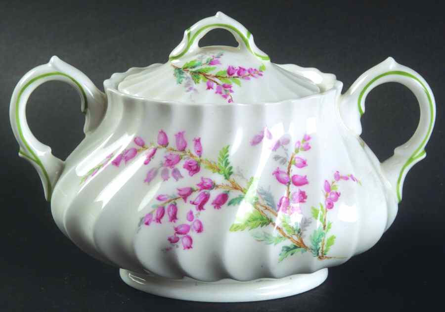Bell Heather (Scalloped, No Trim) Sugar Bowl & Lid by Royal Doulton-1