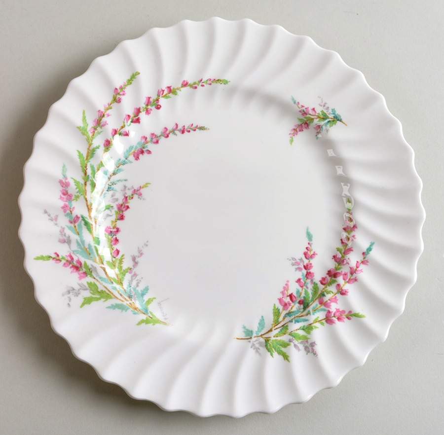 Bell Heather (Scalloped, No Trim) Luncheon Plate by Royal Doulton-1