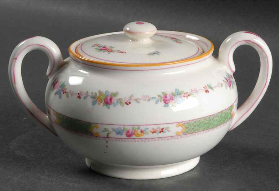 The Belgrade Sugar Bowl & Lid by Royal Doulton-1