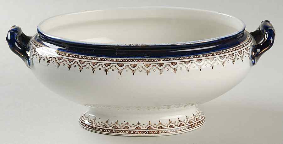 Belmont Sauce Boat No LId by Royal Doulton-1