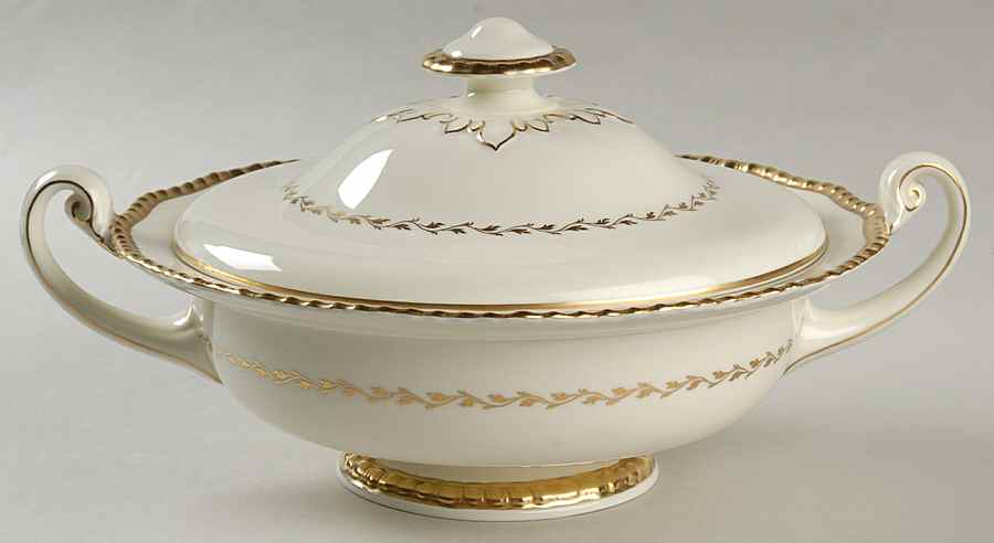 Belvedere Round Covered Vegetable by Royal Doulton-1