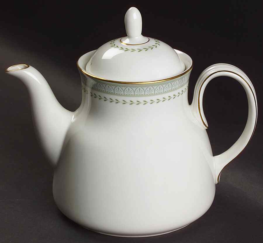 Berkshire Teapot & Lid by Royal Doulton-1