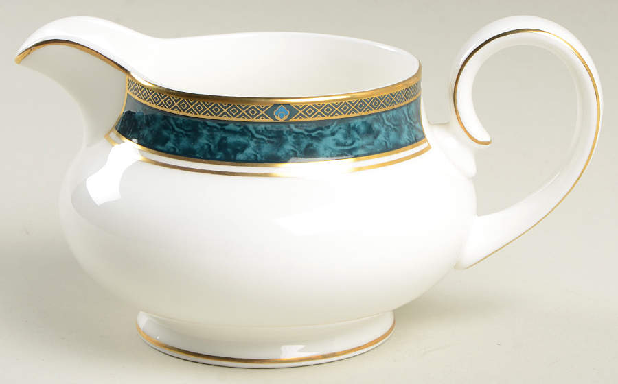 Biltmore Round Gravy Boat by Royal Doulton-1