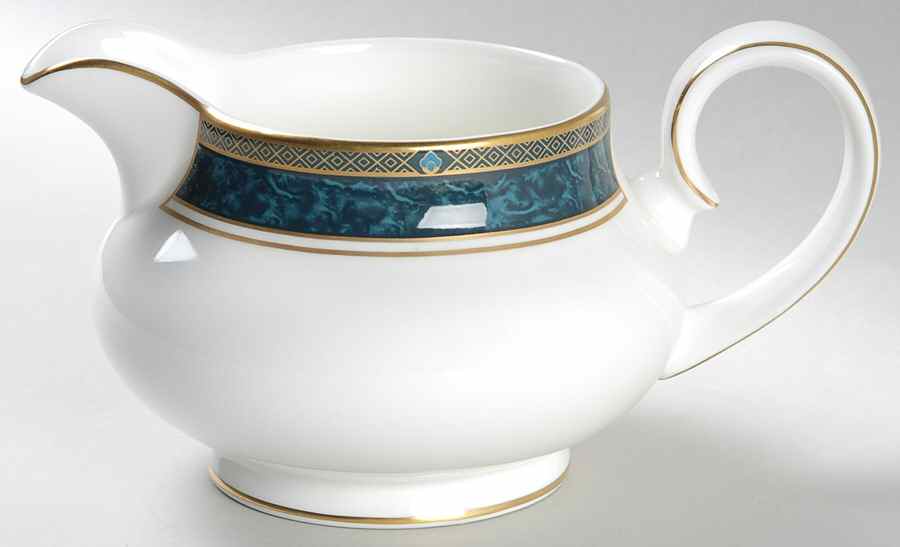 Biltmore Round Gravy Boat by Royal Doulton-1