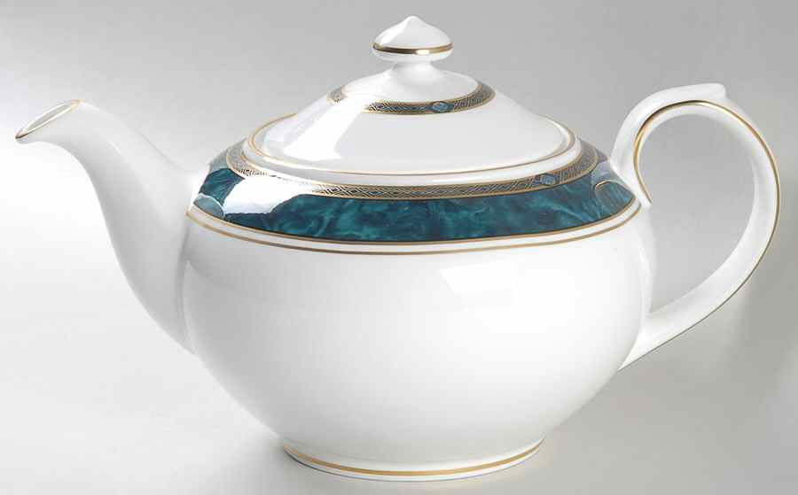 Biltmore 2001 Shape Teapot & Lid by Royal Doulton-1