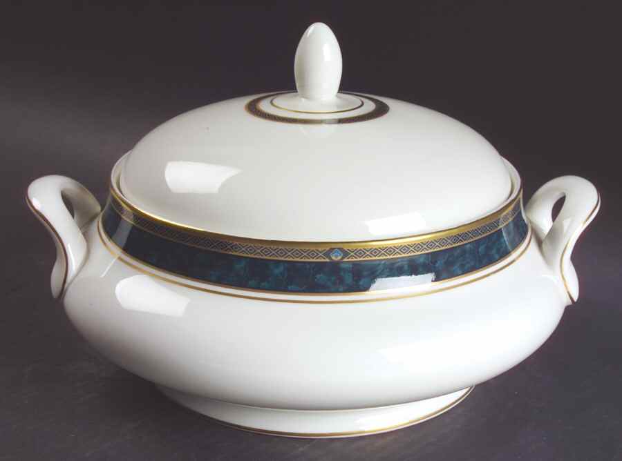 Biltmore Round Covered Vegetable by Royal Doulton-1