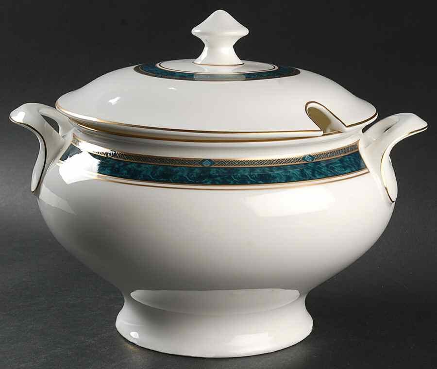 Biltmore Tureen & Lid by Royal Doulton-1