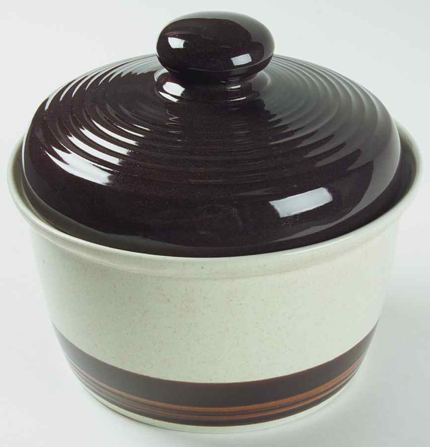Bistro Brown 1.25 Qt Round Covered Casserole by Royal Doulton-1