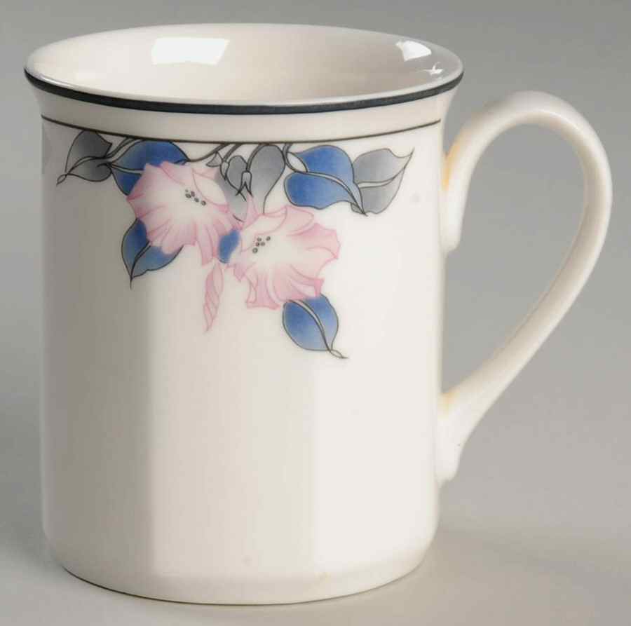 Bloomsbury Mug by Royal Doulton-1