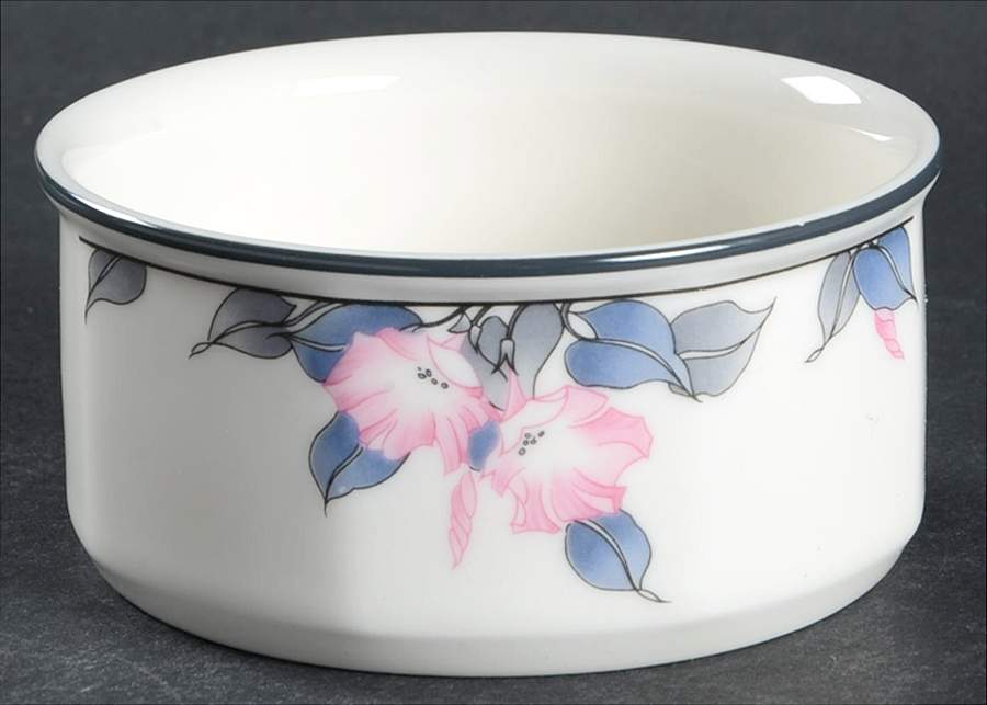 Bloomsbury Mini Open Sugar Bowl by Royal Doulton-1