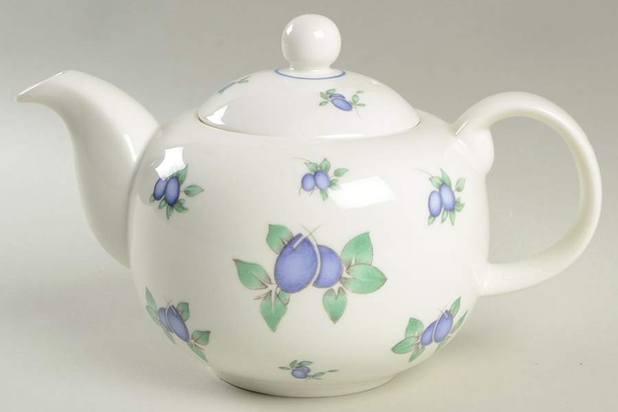 Blueberry Teapot & Lid by Royal Doulton-1
