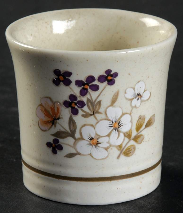 Bredon Hill Single Egg Cup by Royal Doulton-1