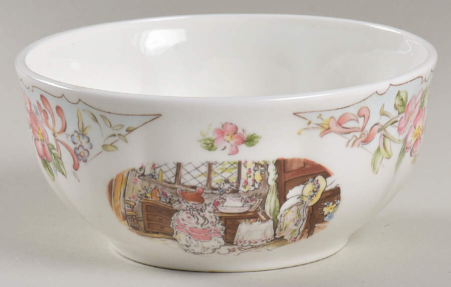 Brambly Hedge 4" Candy Box No Lid by Royal Doulton-1