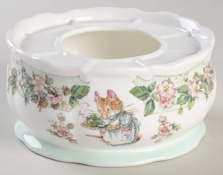 Brambly Hedge Warmer Stand  (For Tea Pot) by Royal Doulton-1