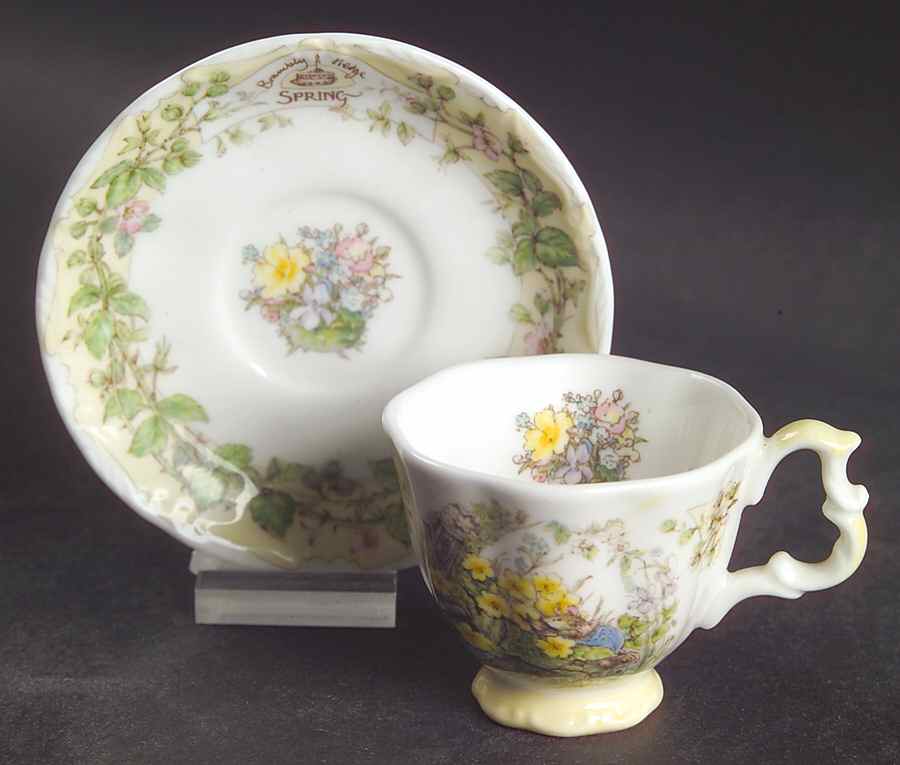Brambly Hedge Miniature Cup and Saucer Set by Royal Doulton-1