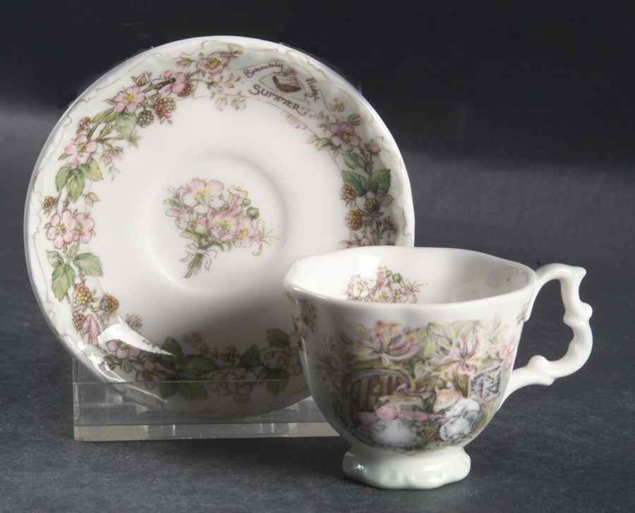 Brambly Hedge Miniature Cup and Saucer Set by Royal Doulton-1
