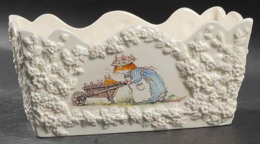 Brambly Hedge 7" Rectangular Planter by Royal Doulton-1