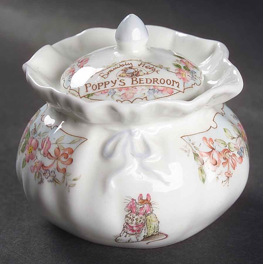Brambly Hedge Dorothy Box with Lid by Royal Doulton-1