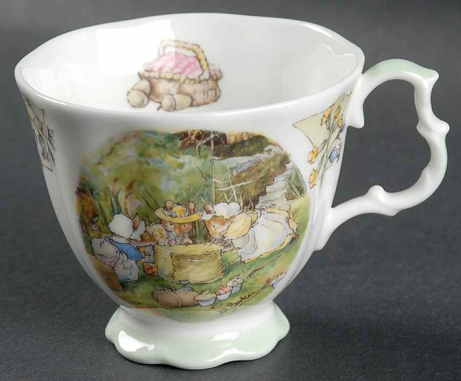 Brambly Hedge Footed Cup by Royal Doulton-1