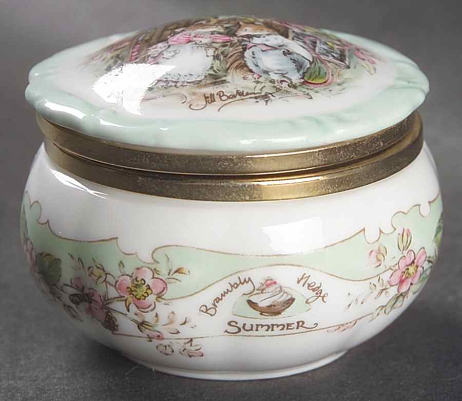 Brambly Hedge Round Hinged Box by Royal Doulton-1
