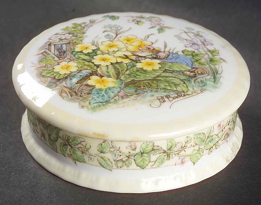 Brambly Hedge Trinket Box with Lid by Royal Doulton-1
