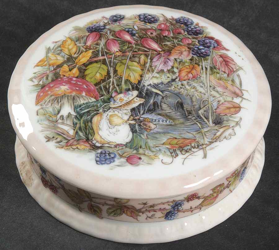Brambly Hedge Trinket Box with Lid by Royal Doulton-1