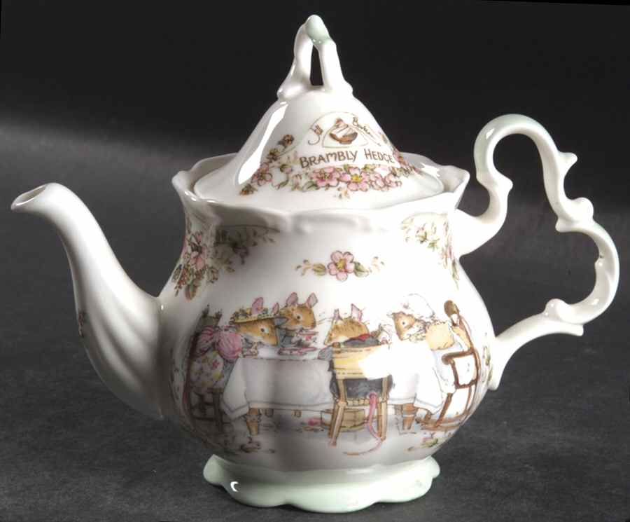 Brambly Hedge Miniature Teapot & Lid by Royal Doulton-1