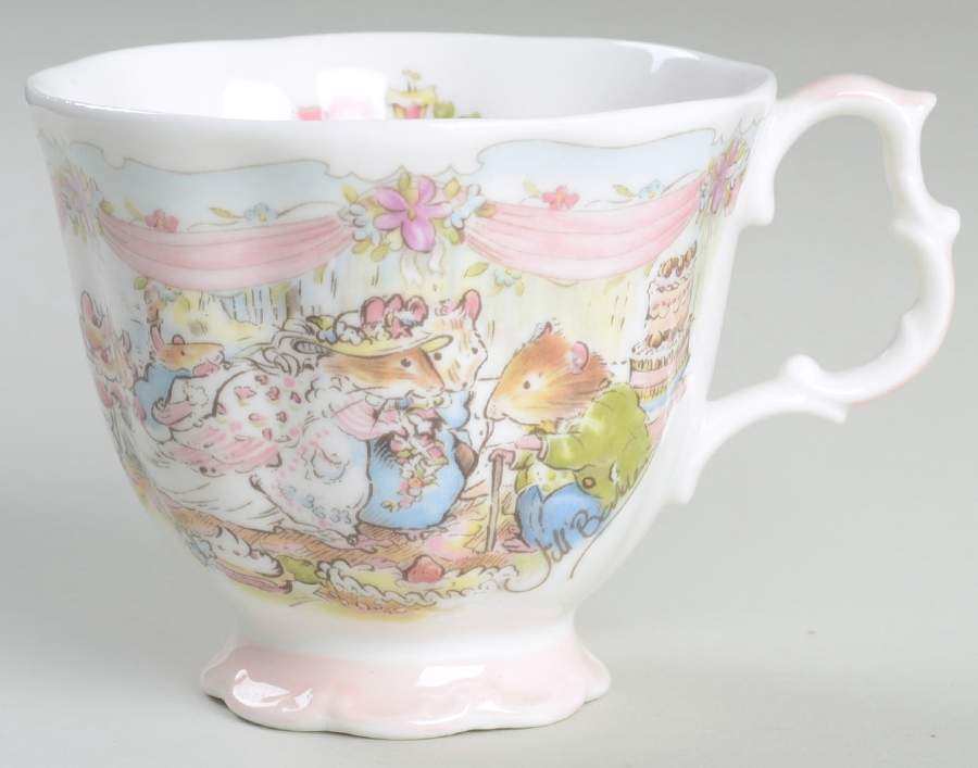 Brambly Hedge Footed Cup by Royal Doulton-1