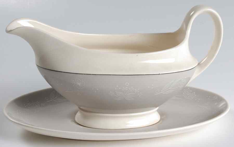 Bridal Veil Gravy Boat & Underplate by Royal Doulton-1
