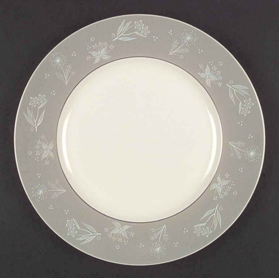 Bridal Veil Dinner Plate by Royal Doulton-1