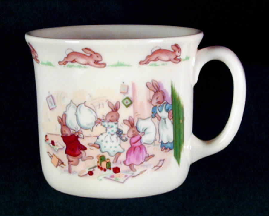 Bunnykins (Albion Shape) 1 Handle Hug a Mug Mug by Royal Doulton-1