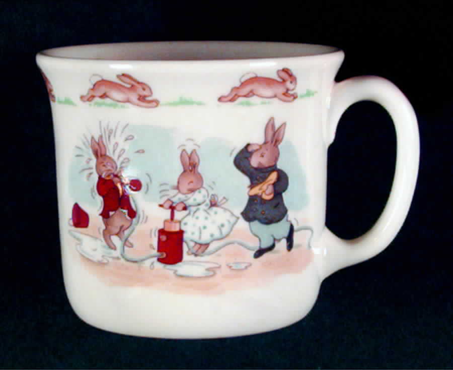 Bunnykins (Albion Shape) 1 Handle Hug a Mug Mug by Royal Doulton-1