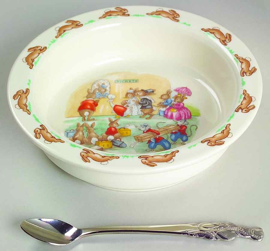Bunnykins (Albion Shape) 2-Piece Nursery Set (Plate and Spoon) by Royal Doulton-1