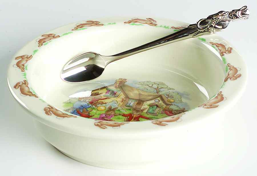 Bunnykins (Albion Shape) 2-Piece Nursery Set (Plate and Spoon) by Royal Doulton-1