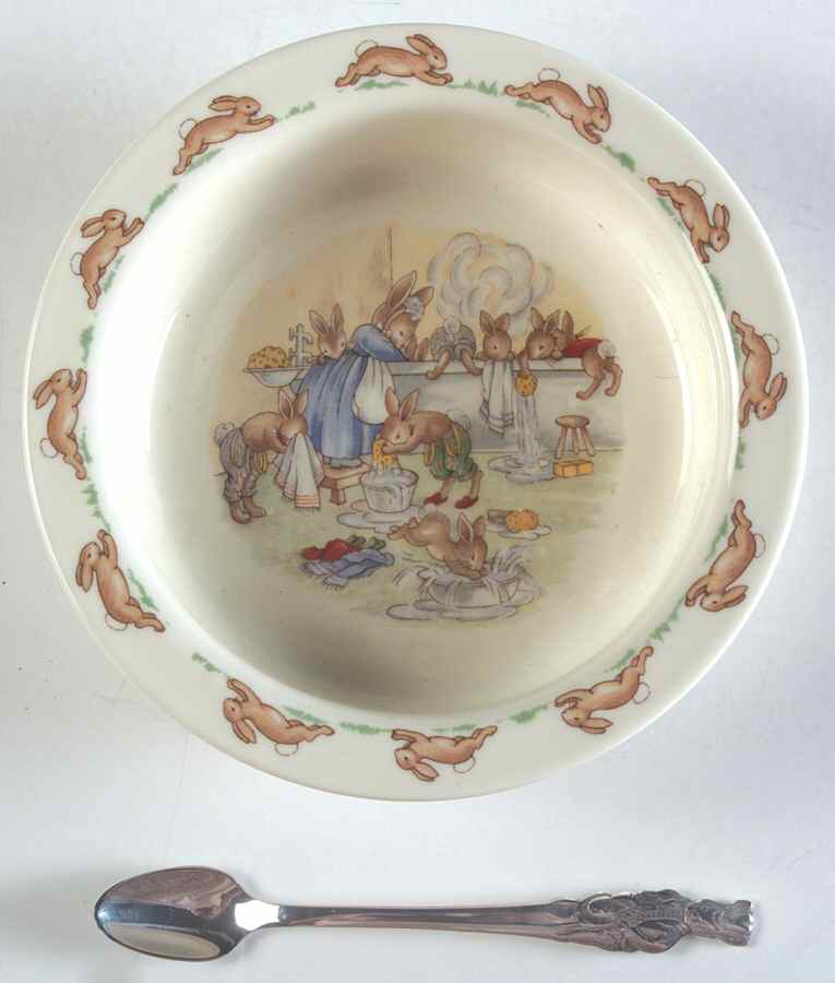 Bunnykins (Albion Shape) 2-Piece Nursery Set (Plate and Spoon) by Royal Doulton-1