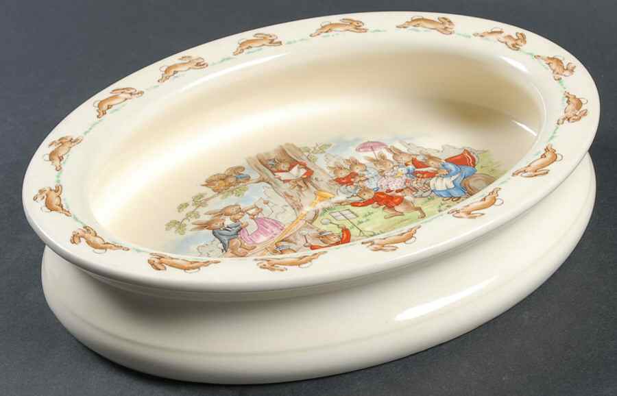 Bunnykins (Albion Shape) 8" Oval Baby Plate by Royal Doulton-1