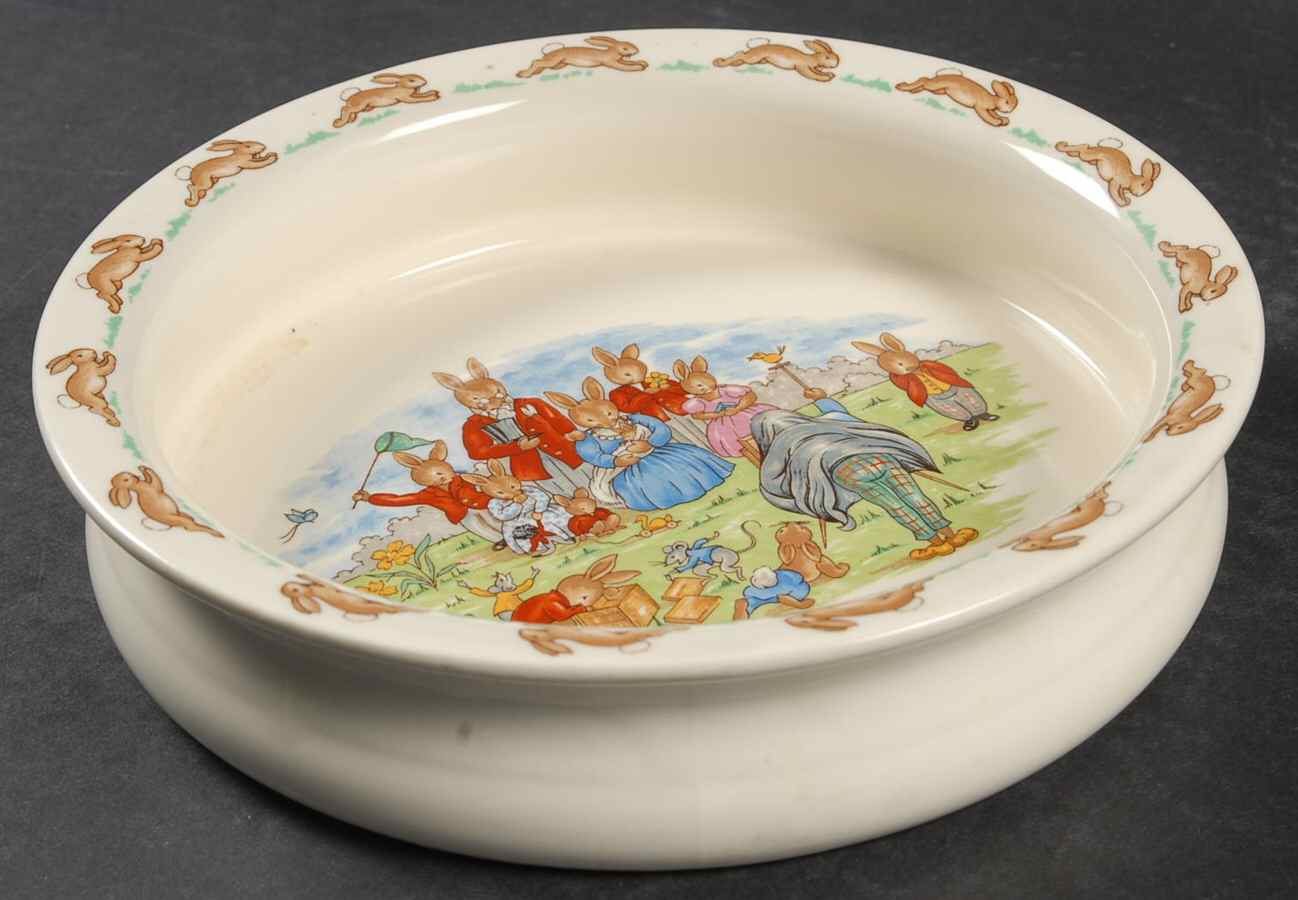 Bunnykins (Albion Shape) 7" Round Baby Plate by Royal Doulton-1