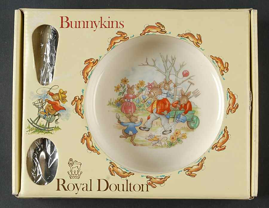 Bunnykins (Albion Shape) 2-Piece Nursery Set (Plate and Spoon) by Royal Doulton-1