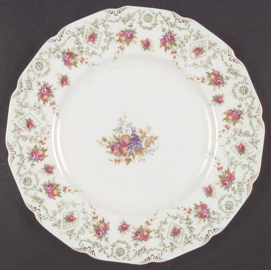 C3702 Dinner Plate by Royal Doulton-1