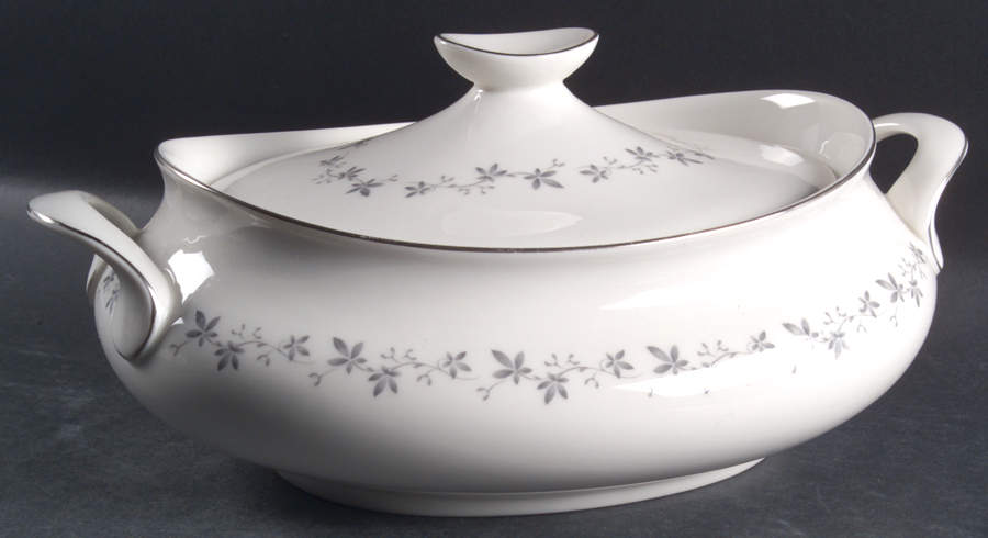 Cadence Oval Covered Vegetable by Royal Doulton-1