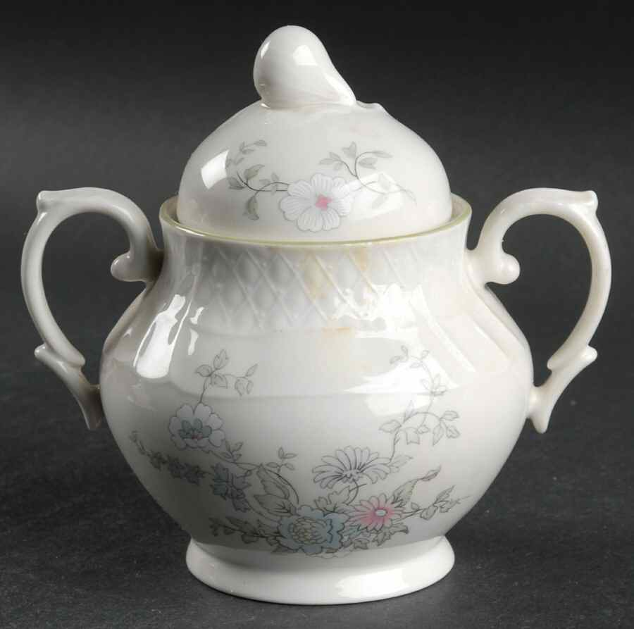 Calais Sugar Bowl & Lid by Royal Doulton-1
