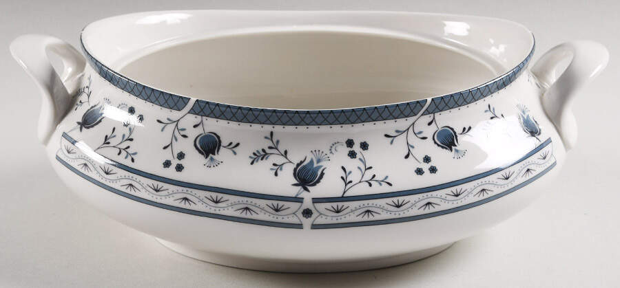 Cambridge Oval Vegetable No Lid by Royal Doulton-1