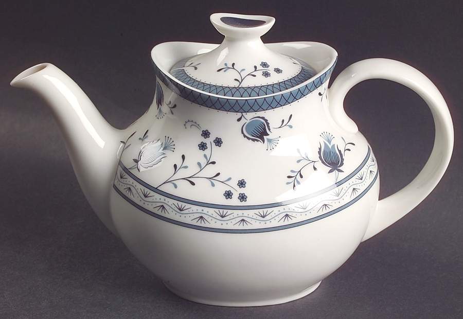Cambridge Mini Teapot & Lid by Royal Doulton-1