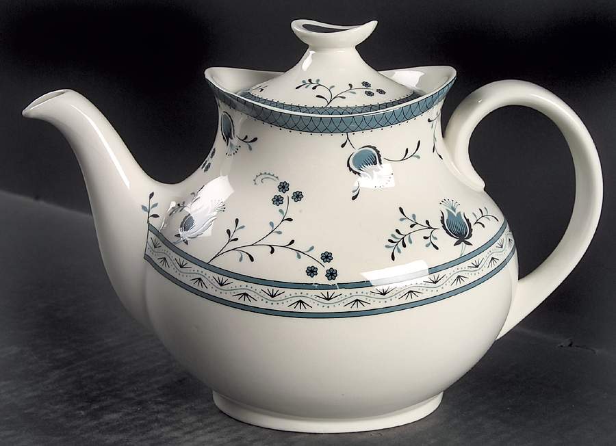Cambridge Teapot & Lid by Royal Doulton-1