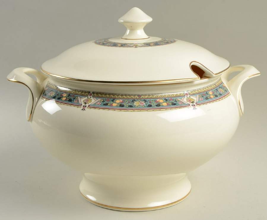 Camberley Tureen &  Lid by Royal Doulton-1