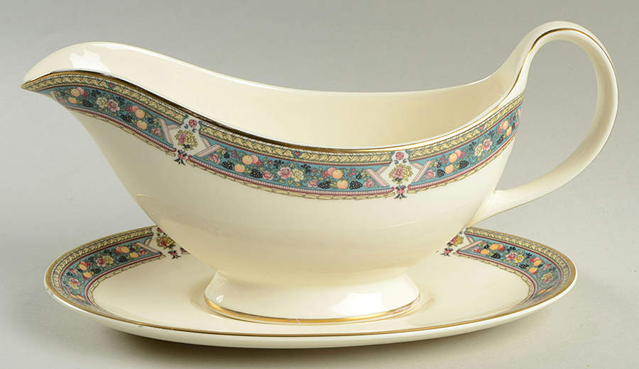 Camberley Gravy Boat & Underplate by Royal Doulton-1